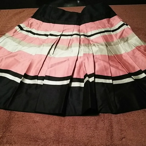Navy,pink,white H&M pleated skirt - Picture 2 of 3